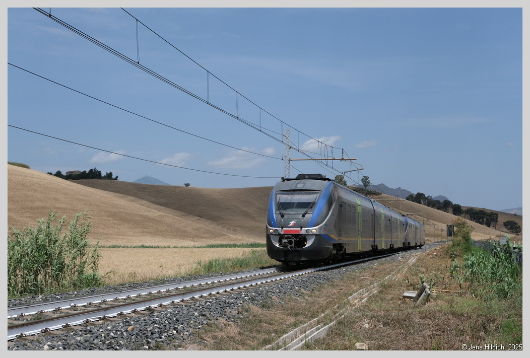 http://www.eisenbahn-und-mehr.de/Bilder/DSO/2025_Sizilien/2025-05-21%2012-25-42%20-%20DSCF2857.JPG