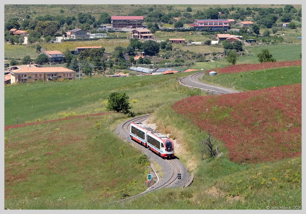 http://www.eisenbahn-und-mehr.de/Bilder/DSO/2025_Sizilien/2025-05-22%2014-00-30%20-%20DSCF2962.JPG