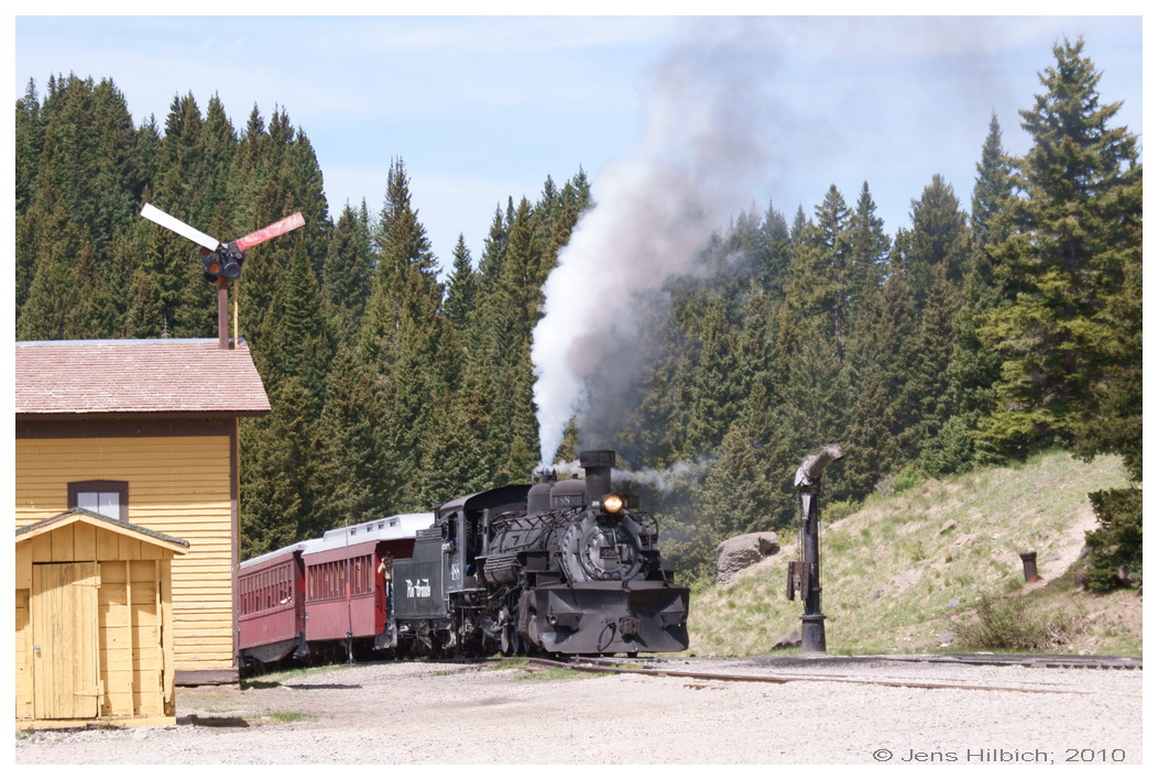 http://www.eisenbahn-und-mehr.de/Bilder/USA_Urlaub/2010/Tag19/2010-06-10%2011-10-19%20-%20DSC08511%20JH.jpg